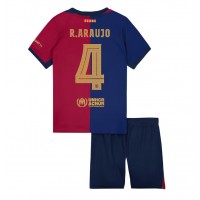 Maglia Calcio Barcelona Ronald Araujo #4 Prima Divisa Bambino 2024-25 Manica Corta (+ pantaloncini)